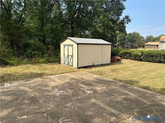 906 Andros Rd, Richmond, VA 23225