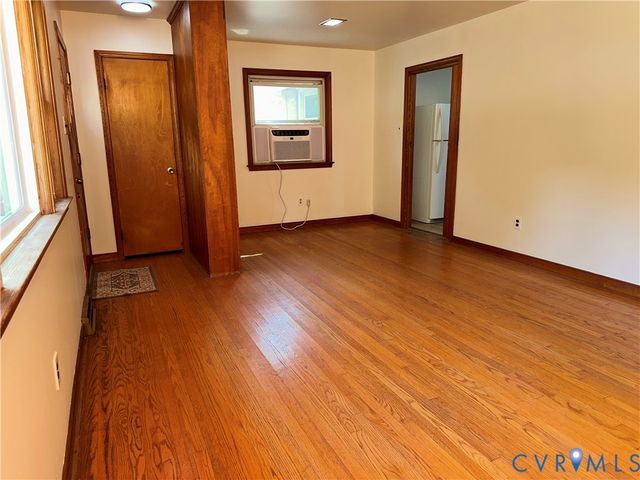 906 Andros Rd, Richmond, VA 23225