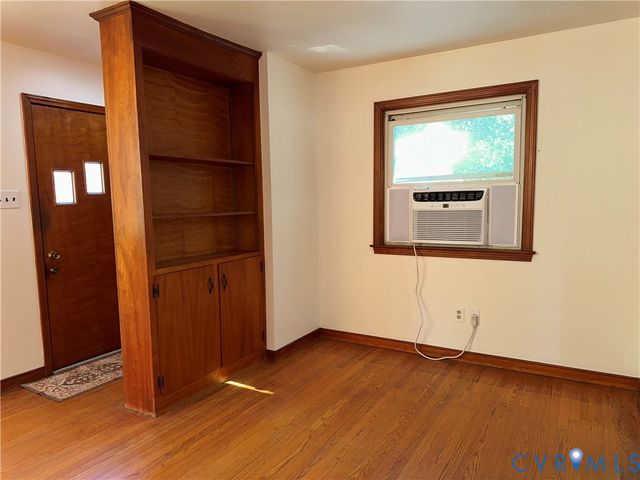 906 Andros Rd, Richmond, VA 23225