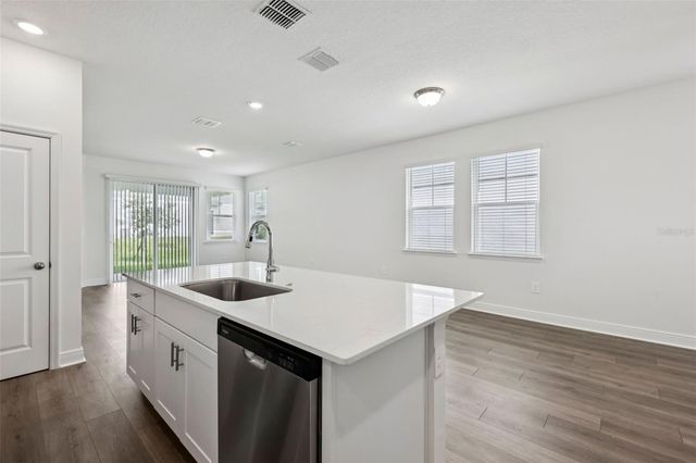 2300 HEN ROAD, Minneola, FL 34715