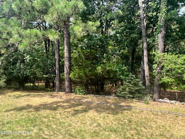 2201 Mount Hope Lane, Toms River, NJ 08753