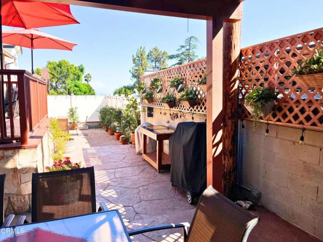 3332 Santa Carlotta Street, La Crescenta, CA 91214