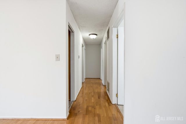 334 Lancaster Court, Piscataway, NJ 08854