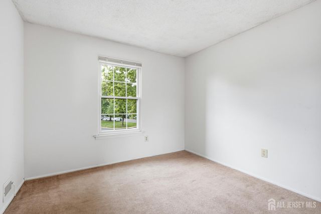 334 Lancaster Court, Piscataway, NJ 08854