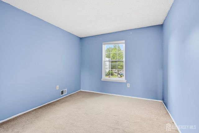 334 Lancaster Court, Piscataway, NJ 08854