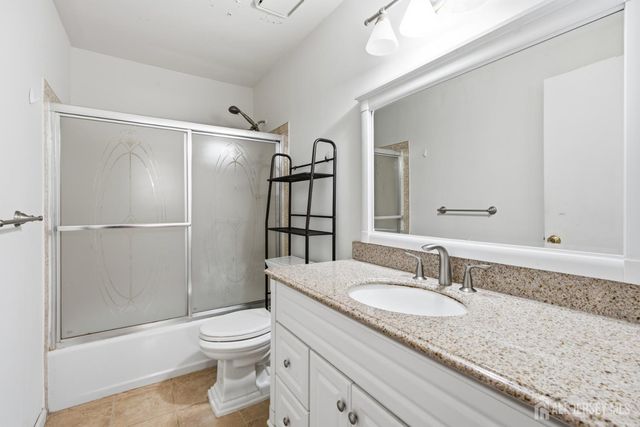 334 Lancaster Court, Piscataway, NJ 08854