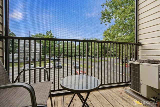 334 Lancaster Court, Piscataway, NJ 08854