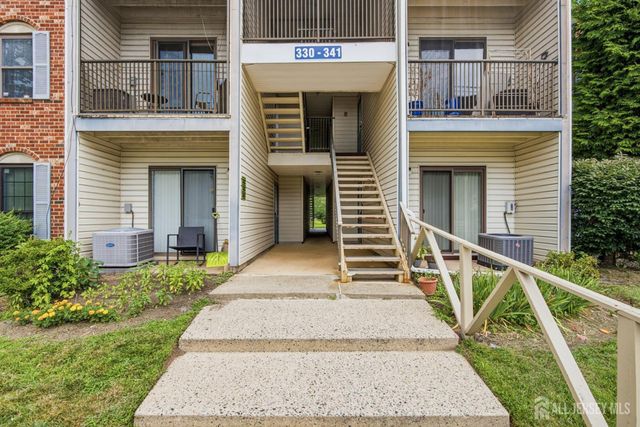 334 Lancaster Court, Piscataway, NJ 08854