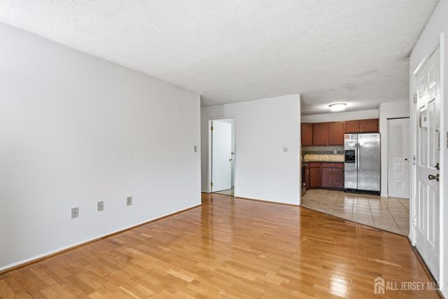 334 Lancaster Court, Piscataway, NJ 08854