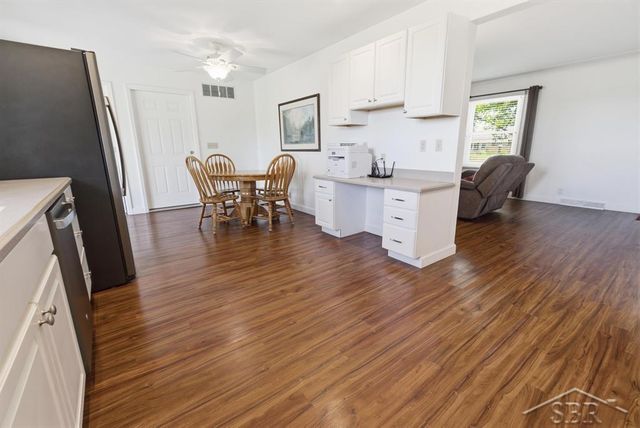 1804 Midland Road, Bay City, MI 48706