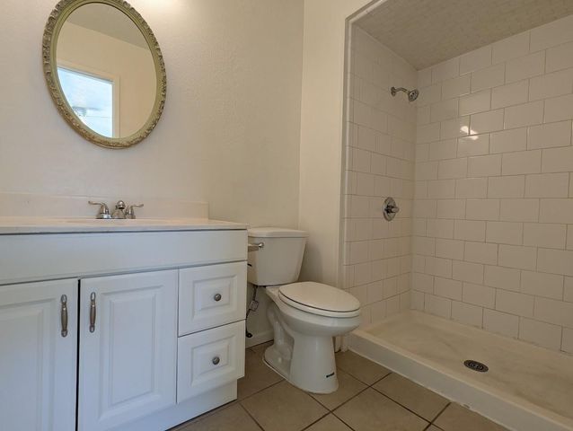 5116 Shannon Drive, The Colony, TX 75056