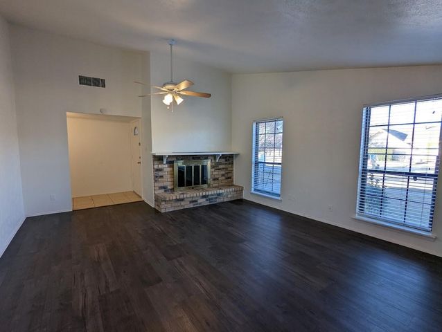 5116 Shannon Drive, The Colony, TX 75056