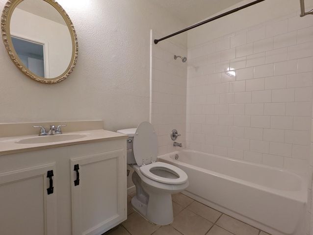 5116 Shannon Drive, The Colony, TX 75056