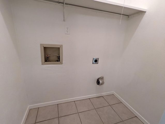 5116 Shannon Drive, The Colony, TX 75056