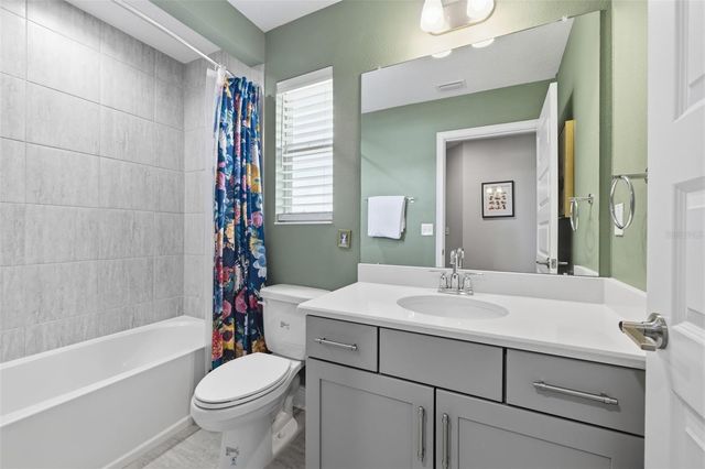 2422 W CARMEN STREET, Tampa, FL 33609