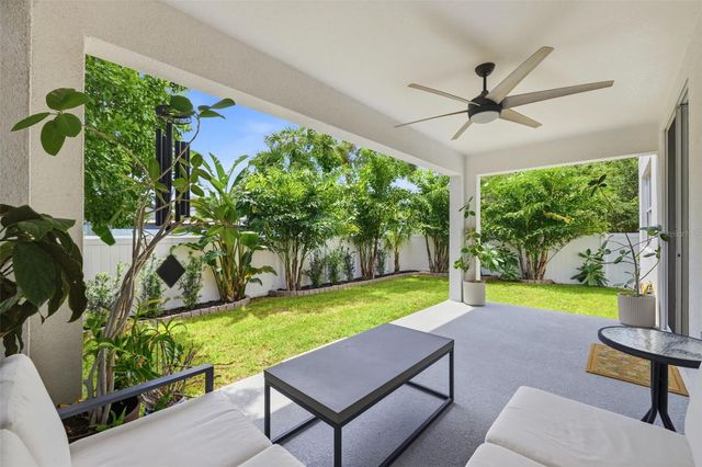 2422 W CARMEN STREET, Tampa, FL 33609