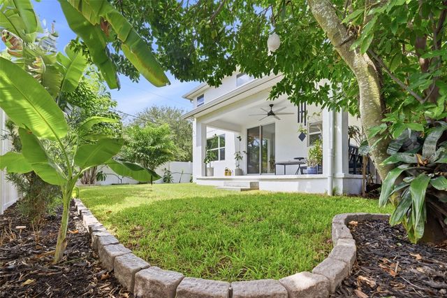 2422 W CARMEN STREET, Tampa, FL 33609