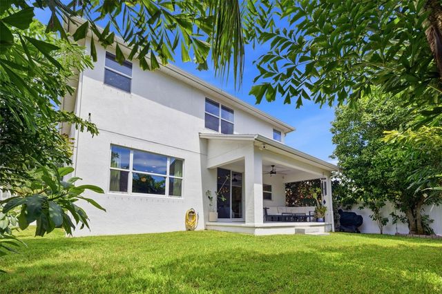 2422 W CARMEN STREET, Tampa, FL 33609