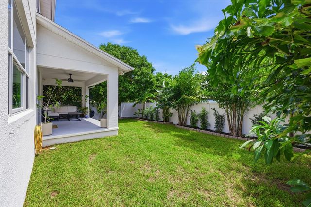 2422 W CARMEN STREET, Tampa, FL 33609