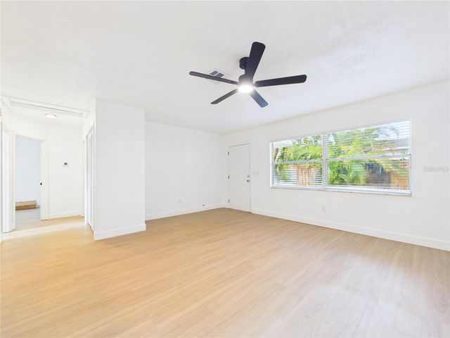 404 6TH AVENUE NW, Largo, FL 33770