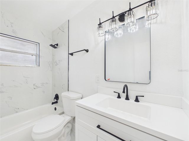 404 6TH AVENUE NW, Largo, FL 33770