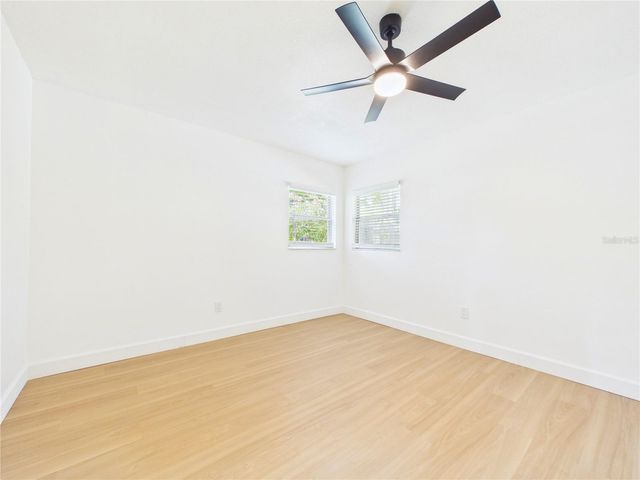 404 6TH AVENUE NW, Largo, FL 33770