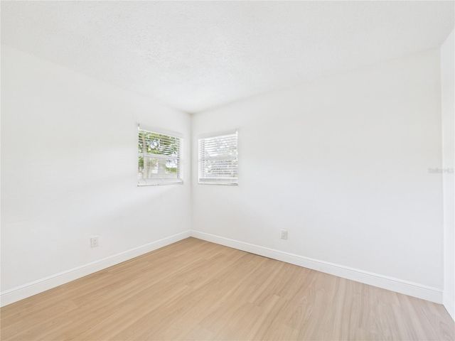 404 6TH AVENUE NW, Largo, FL 33770