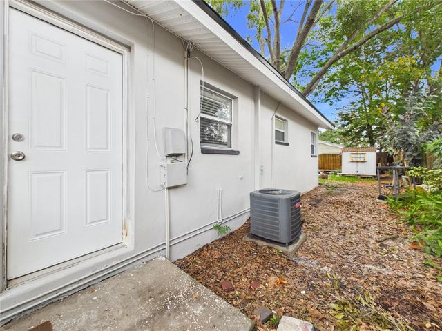 404 6TH AVENUE NW, Largo, FL 33770