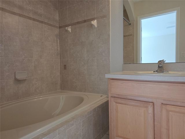 16661 CEDAR CREST DRIVE, Orlando, FL 32828