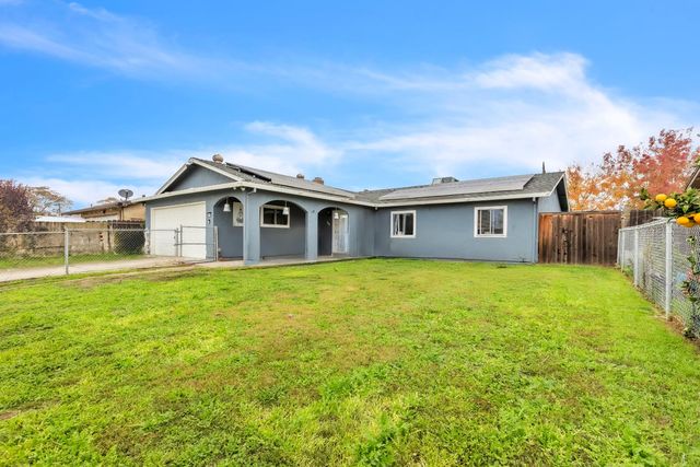 546 Dixie Dr, Stockton, CA 95215