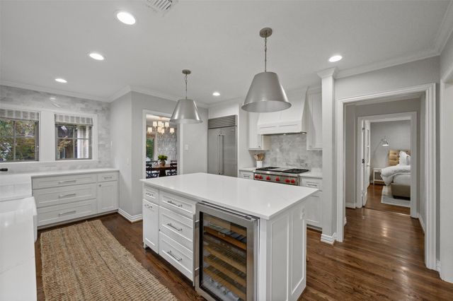6230 Revere Place, Dallas, TX 75214