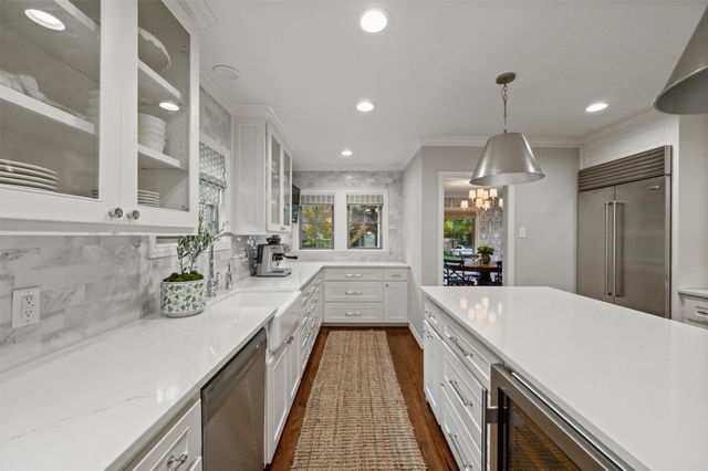 6230 Revere Place, Dallas, TX 75214
