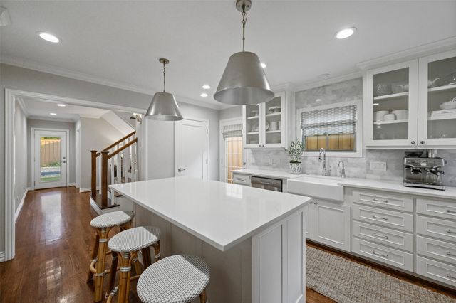 6230 Revere Place, Dallas, TX 75214
