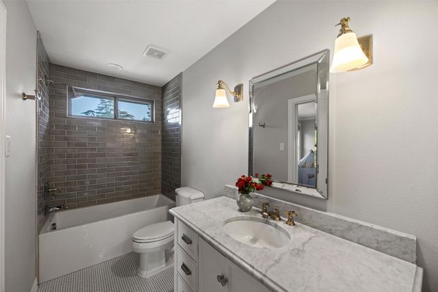 6230 Revere Place, Dallas, TX 75214