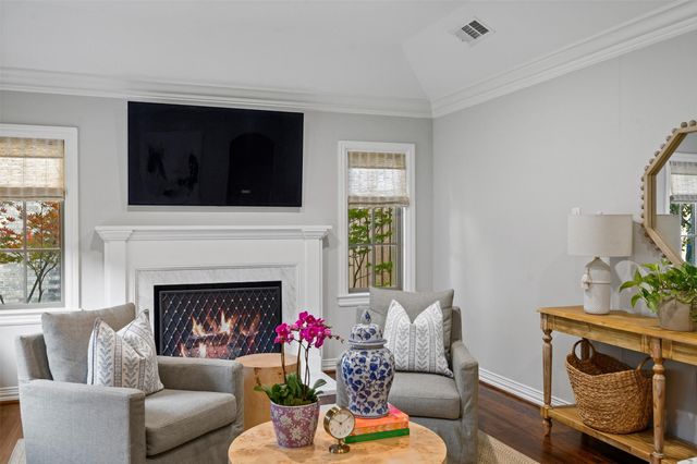 6230 Revere Place, Dallas, TX 75214