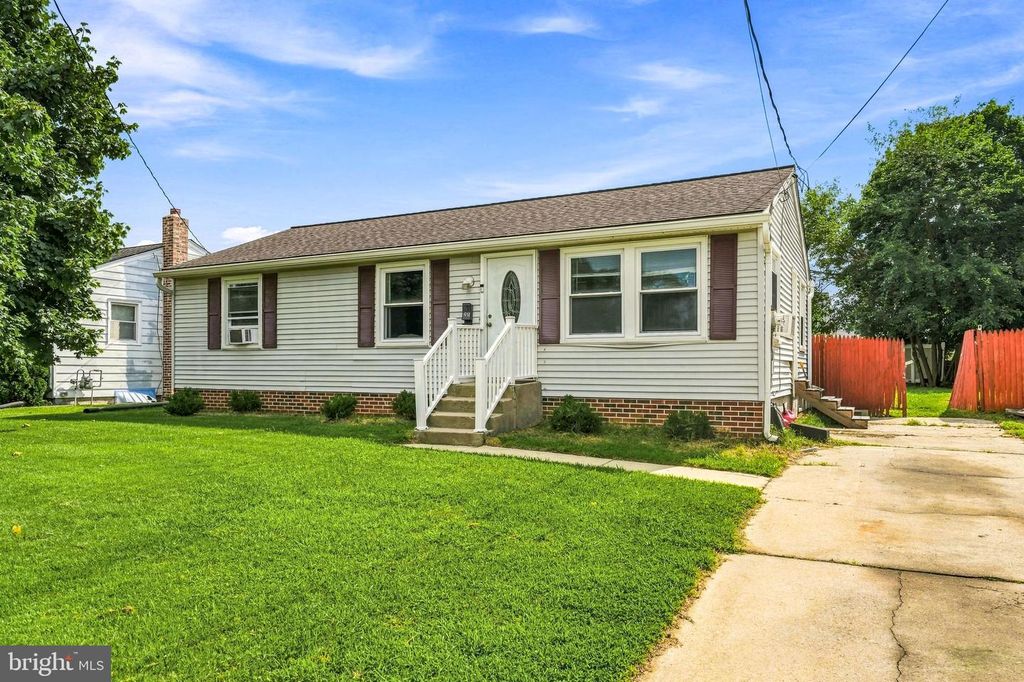 205 LINCOLN AVE, PAULSBORO, NJ 08066 — exterior
