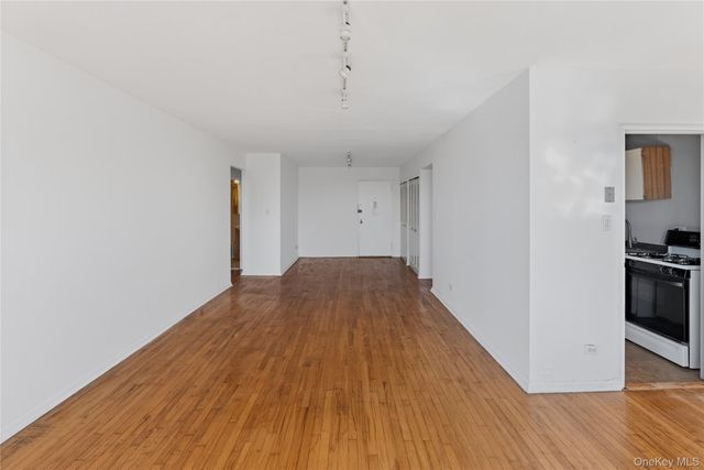 87-10 51st Avenue 7A, Elmhurst, NY 11373