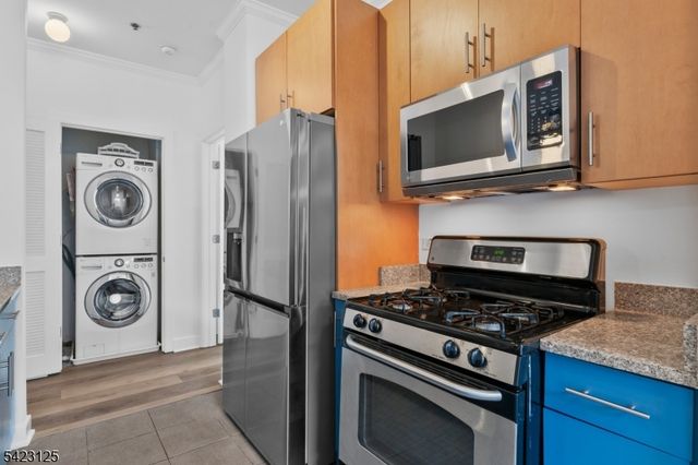172 Culver Ave 206, Jersey City, NJ 07305