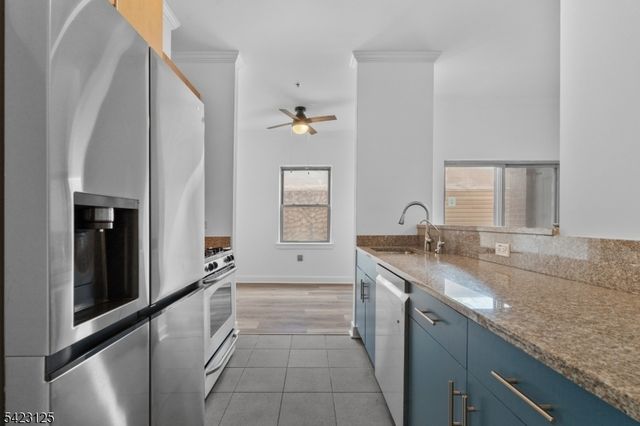 172 Culver Ave 206, Jersey City, NJ 07305