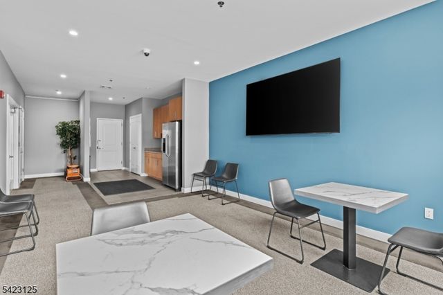 172 Culver Ave 206, Jersey City, NJ 07305