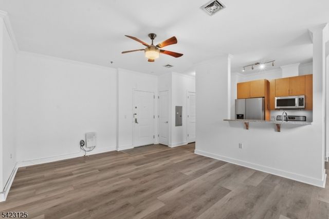 172 Culver Ave 206, Jersey City, NJ 07305