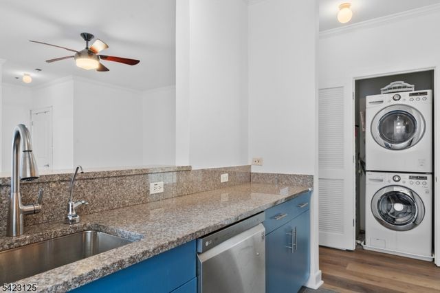 172 Culver Ave 206, Jersey City, NJ 07305