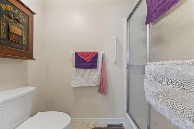 6513 SE Ryan Road, Blue Springs, MO 64014