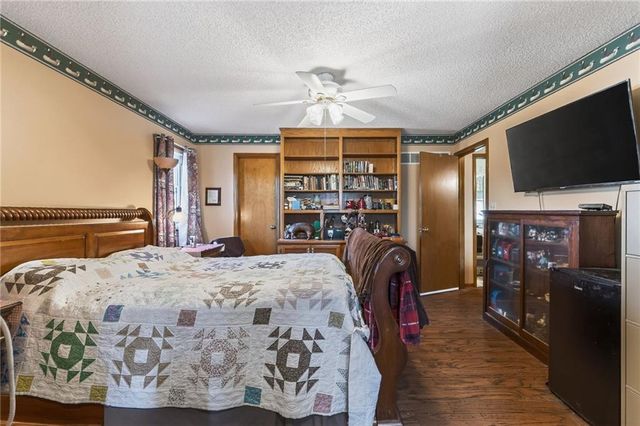 6513 SE Ryan Road, Blue Springs, MO 64014