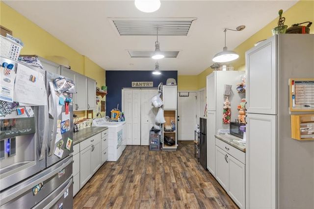 6513 SE Ryan Road, Blue Springs, MO 64014