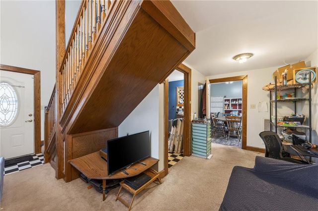 6513 SE Ryan Road, Blue Springs, MO 64014