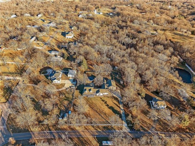 6513 SE Ryan Road, Blue Springs, MO 64014