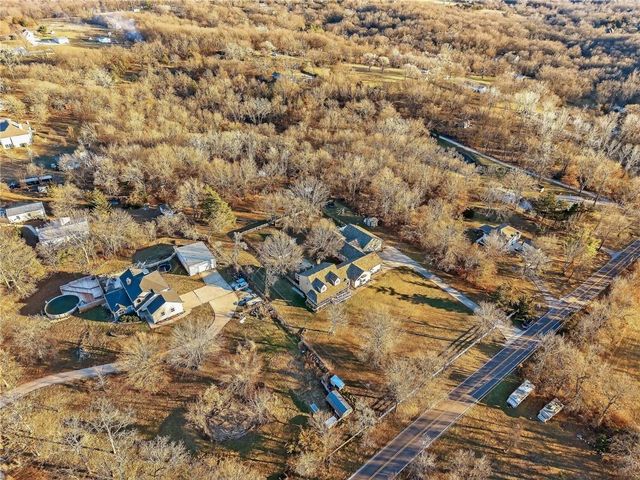 6513 SE Ryan Road, Blue Springs, MO 64014