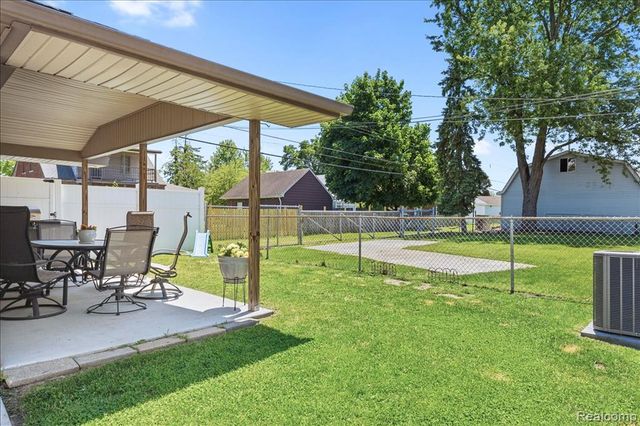 1809 12th Street, Wyandotte, MI 48192