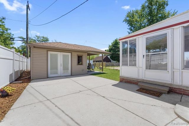 1809 12th Street, Wyandotte, MI 48192